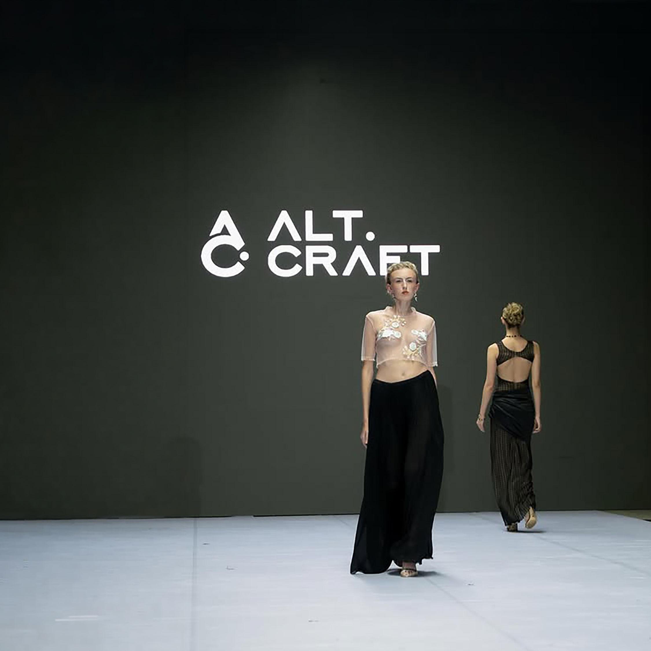 Sistema de identidad para ALT.CRAFT aplicado en moda y textiles